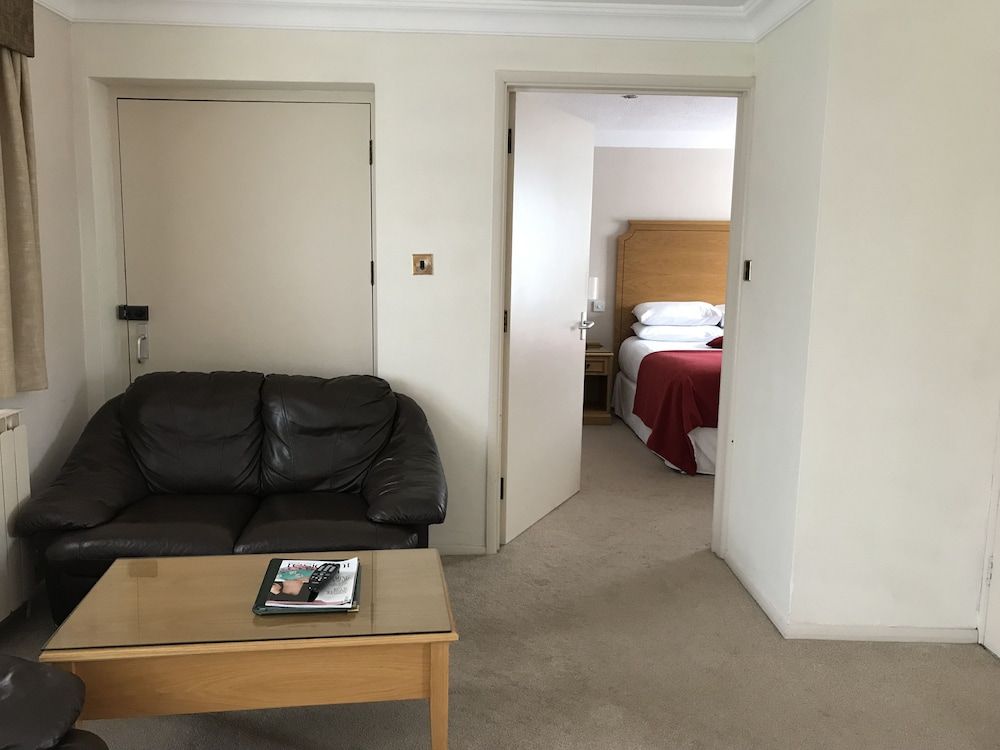 The Links Country Park Hotel Family Room 7