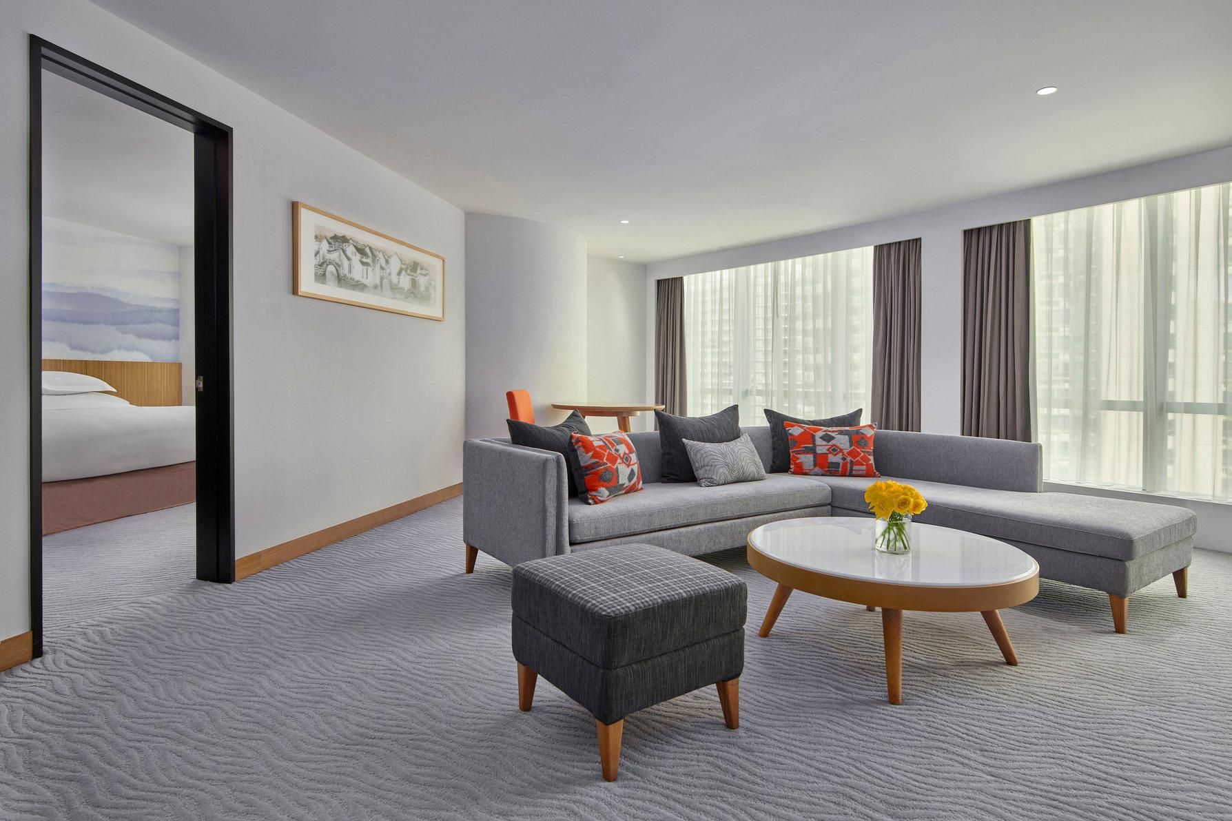 1 King 1 Bedroom Suite Living Area Minibar