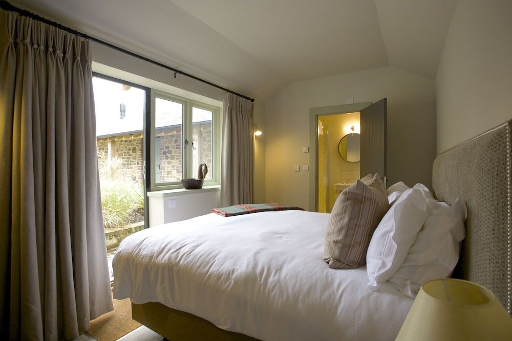 The Welldiggers Arms Classic Room 2