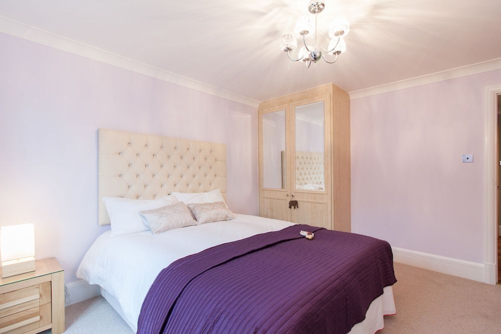 undefined Canary Wharf Luxury River view apartment 5