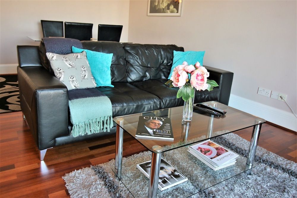 Canary Wharf Luxury River view apartment Exclusive Apartment, 2 Bedrooms, River View 10