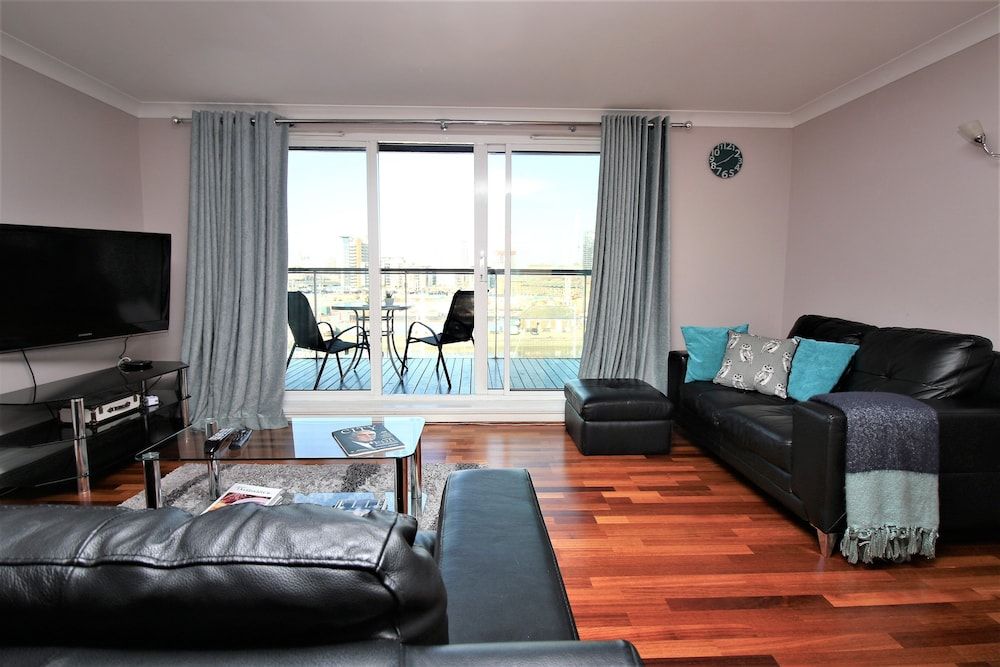 Canary Wharf Luxury River view apartment Exclusive Apartment, 2 Bedrooms, River View 14