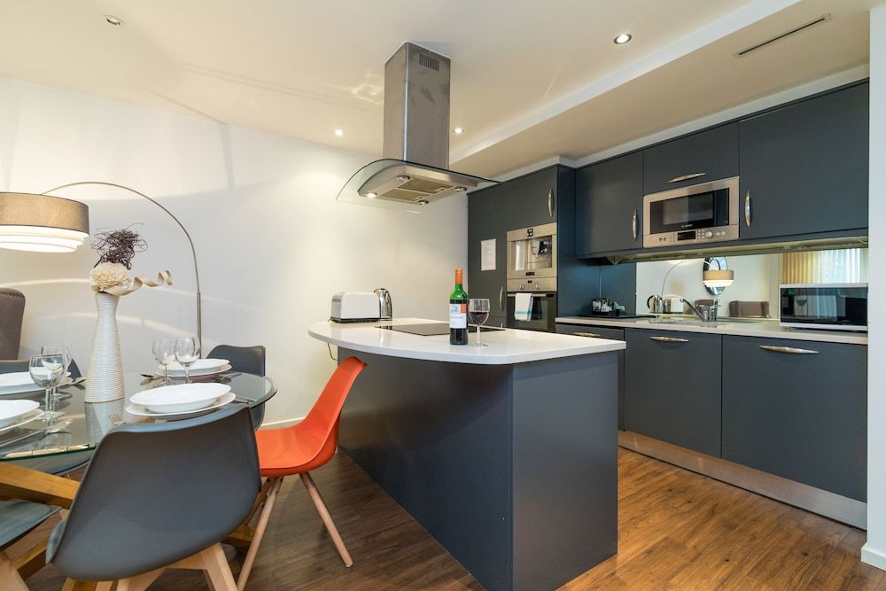 undefined Austin David Apartments - Stylish 8