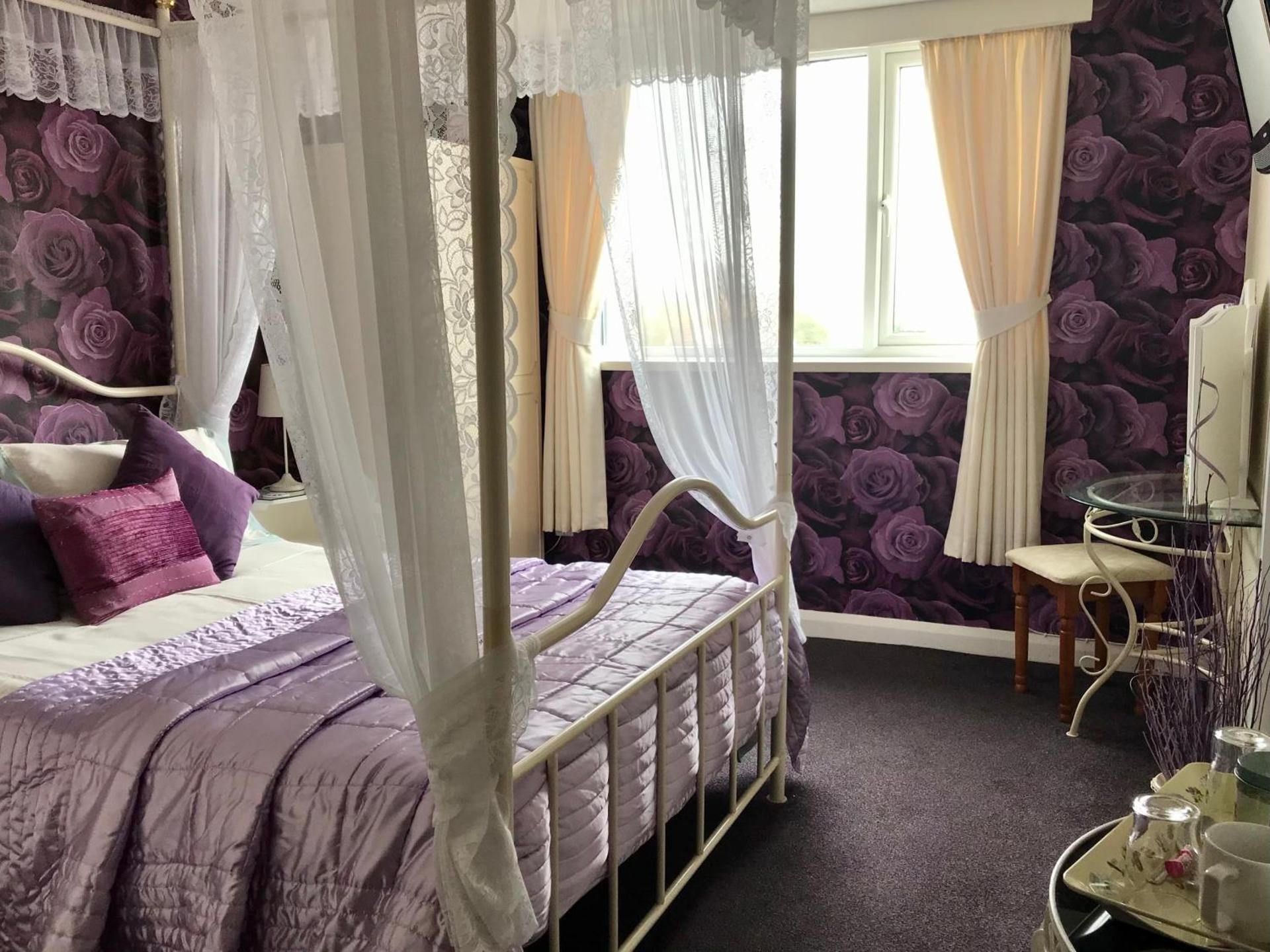 Double Room with Four Poster Bed