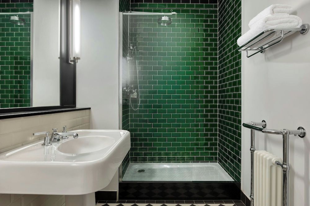 The Edinburgh Grand, a Luxury Collection Hotel, Edinburgh Studio, 1 King Bed 4