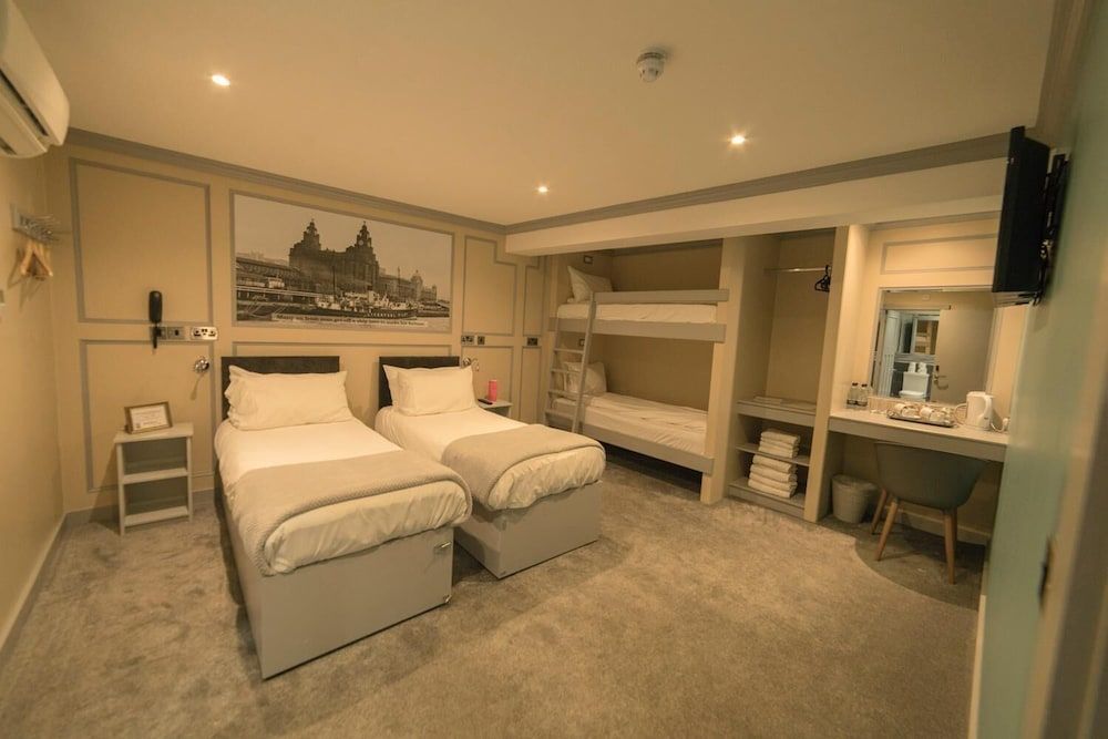 undefined Central Station Hotel Liverpool 6