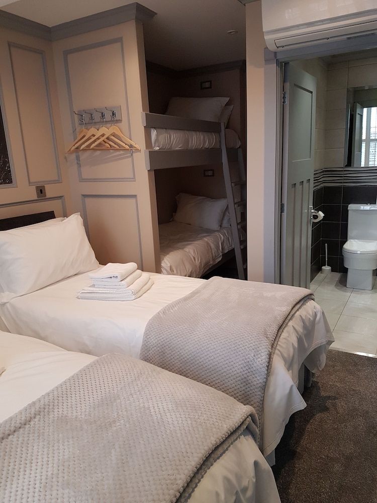 undefined Central Station Hotel Liverpool 4