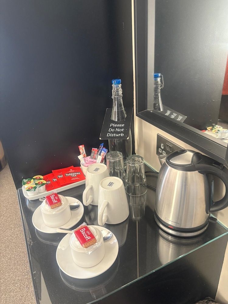 The White Swan Double Room, Ensuite 6