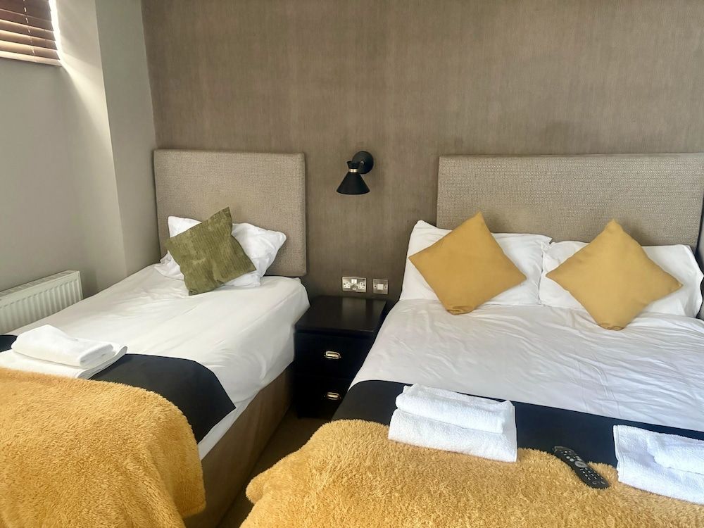 The White Swan Suite, Ensuite 2