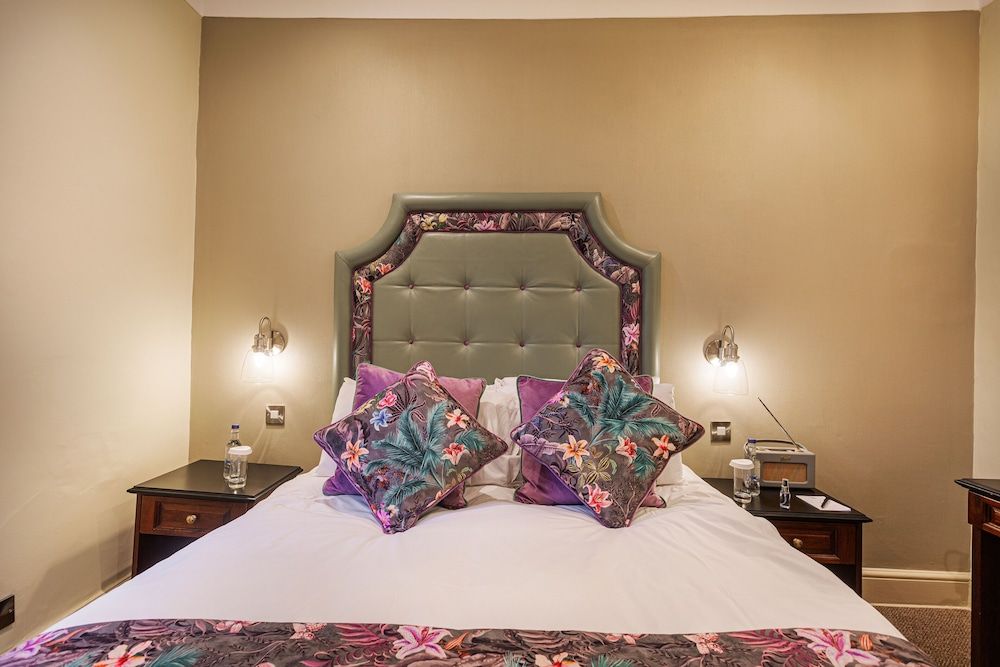 Wynnstay Hotel, Oswestry, Shropshire Classic Double Room