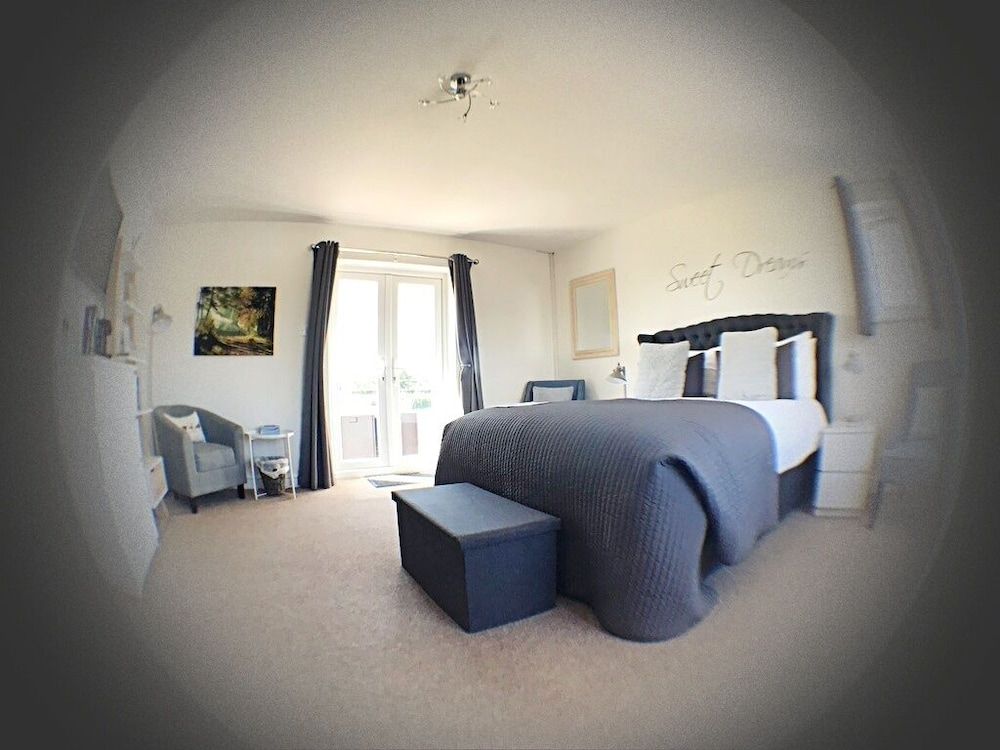 The Moorhead Bed & Breakfast Executive Double Room, 1 King Bed, Balcony, Garden View 7