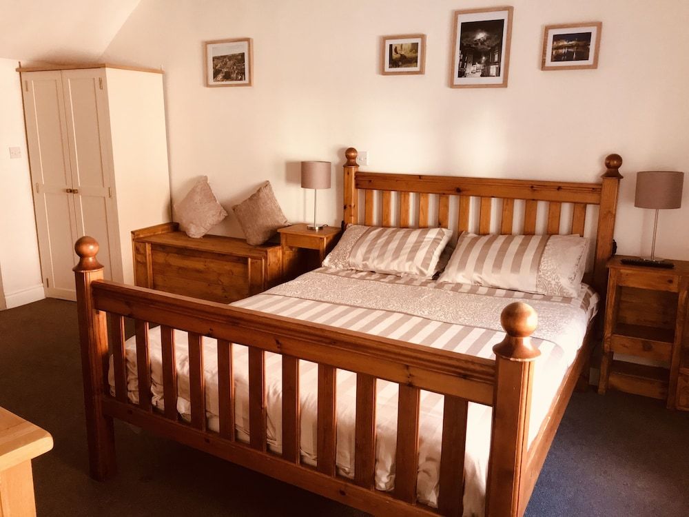 Severn Valley Guest House Family Triple Room 7