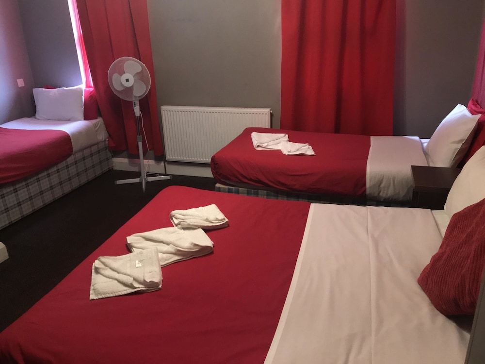 undefined Shalimar Hotel 3