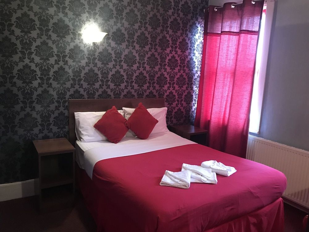 undefined Shalimar Hotel 6