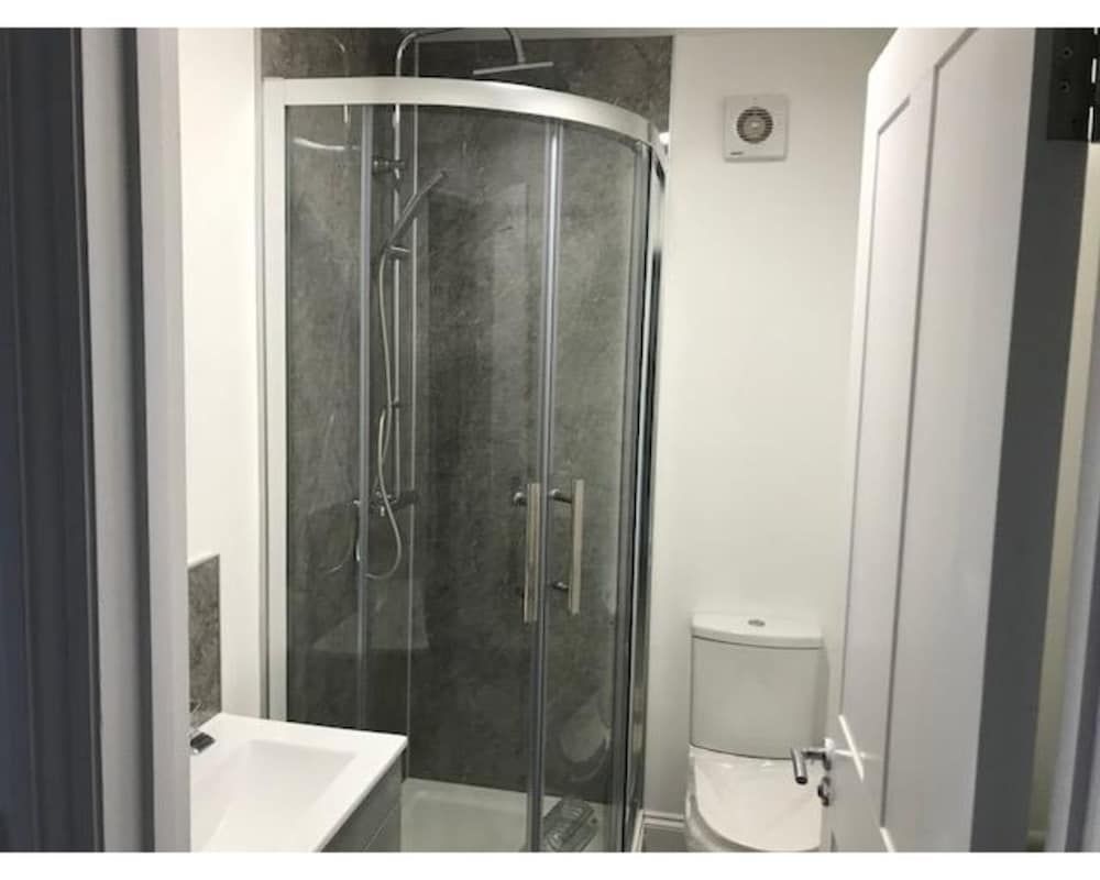 Comfort Single Room, Ensuite (( Small Room ) )