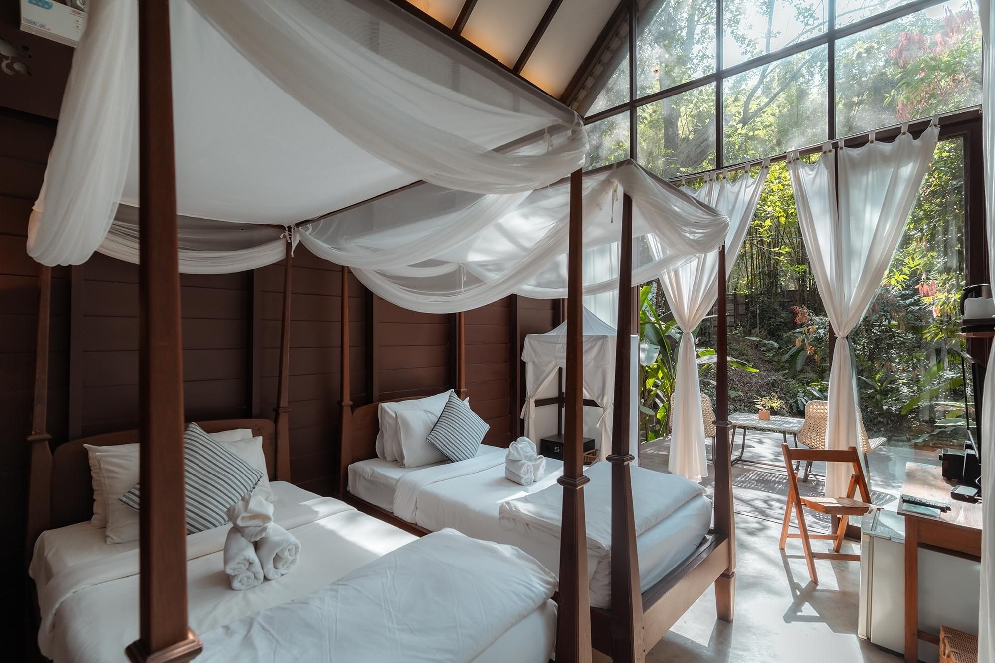 Proud Phu Fah Maerim Private Villa Twin Bed