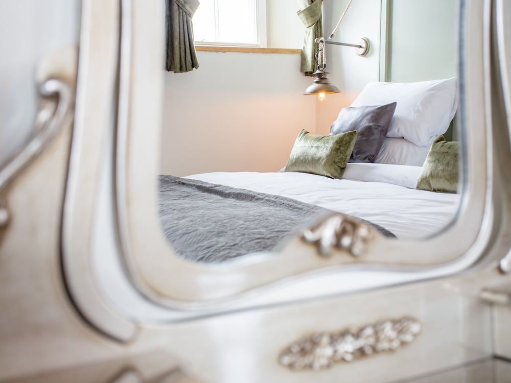 The Cornish Arms Double Room, Ensuite (Twin) 2