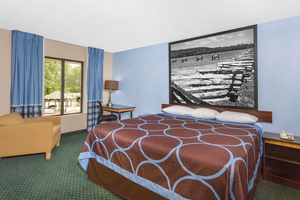 Studio Suite, 1 King Bed, Non Smoking, Hot Tub