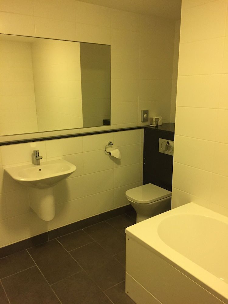 North Hill Hotel Double Room 4