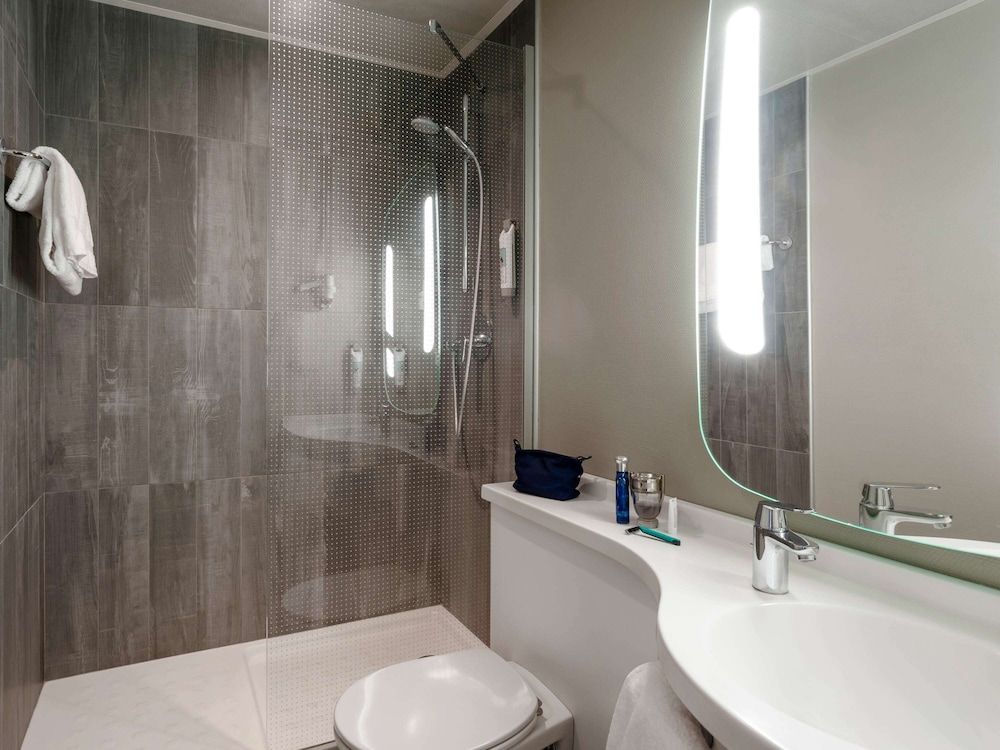 ibis Geneve Centre Gare Double Room, 1 Double Bed 7