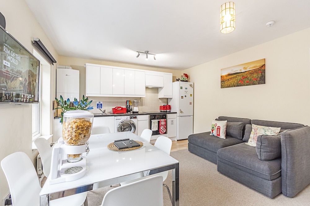 undefined Greyhound Road Rooms 9