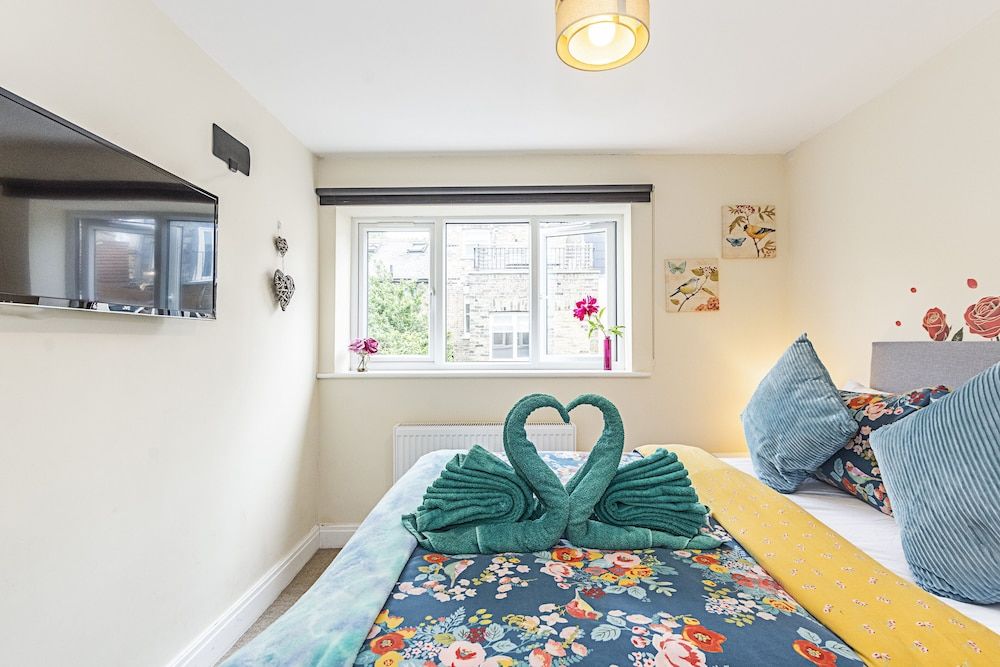 Greyhound Road Rooms Comfort Double Room, 1 Double Bed, Shared Bathroom 2