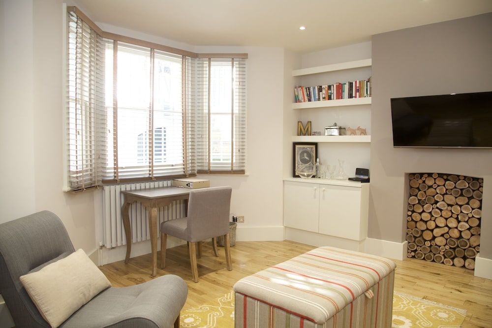 1 Bedroom Apartment near Kings Road Apartment, 1 Bedroom 17