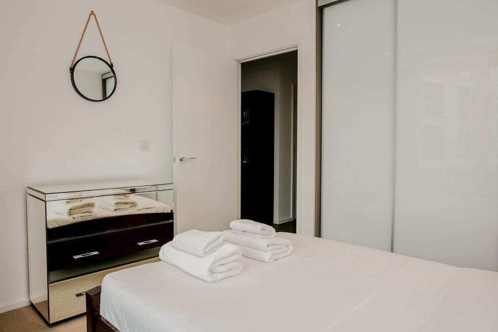 undefined Modern 1 Bedroom Flat in Wandsworth 4