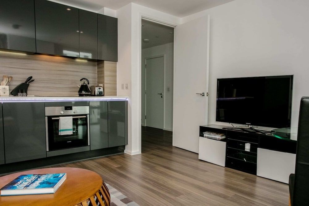 undefined Modern 1 Bedroom Flat in Wandsworth 6