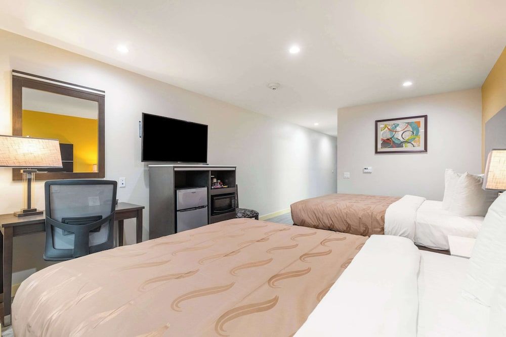 Room, 2 Queen Beds, Accessible, Non Smoking (First Floor)