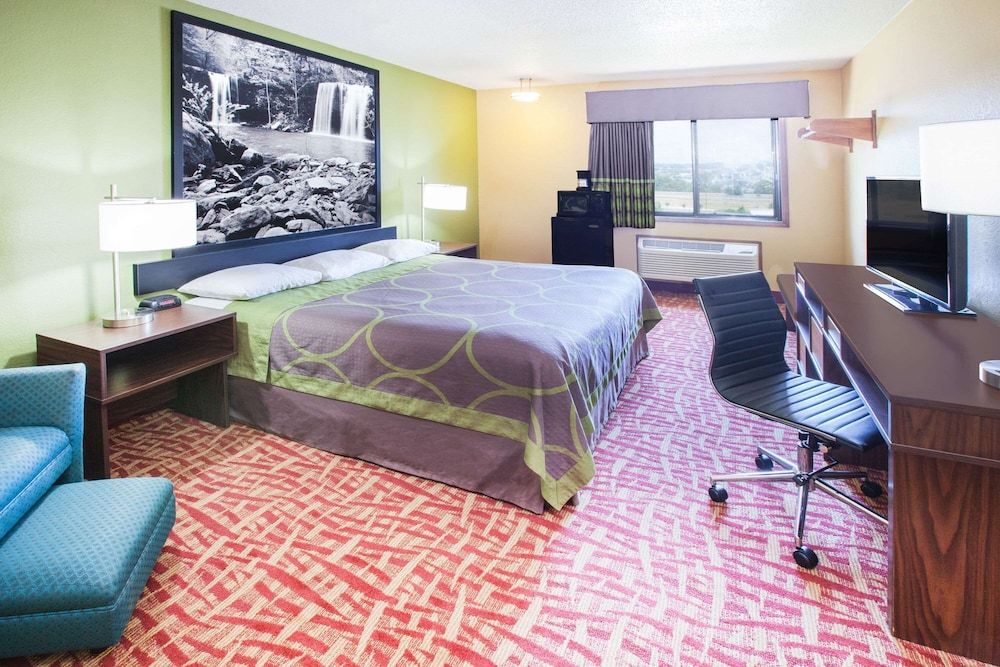 Standard Room, 1 King Bed