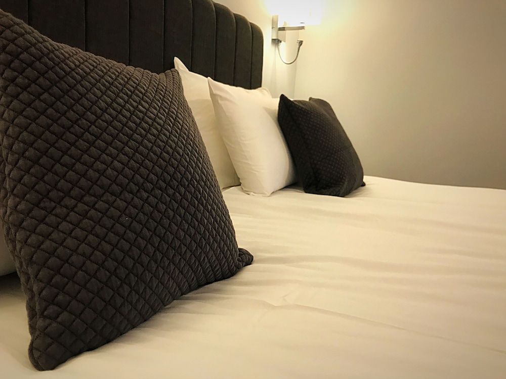 The Boars Head Hotel Twin Room, Garden View 2