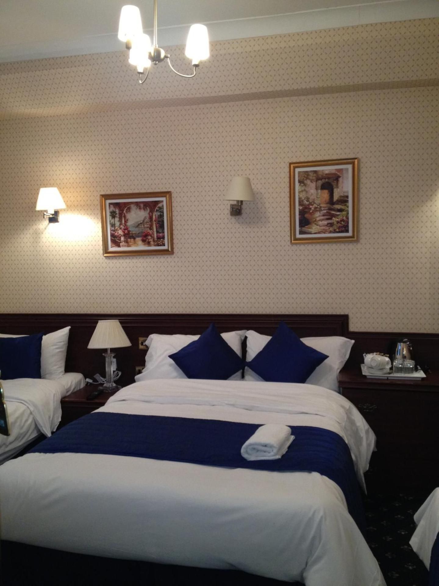 Quad Room