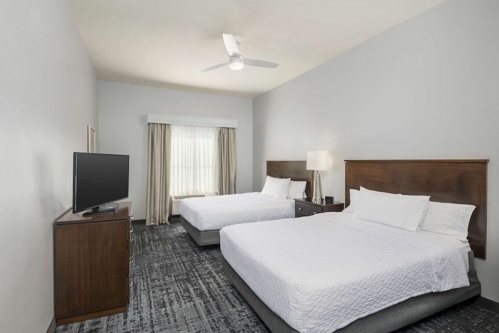 undefined Homewood Suites by Hilton Phoenix North-Happy Valley 4