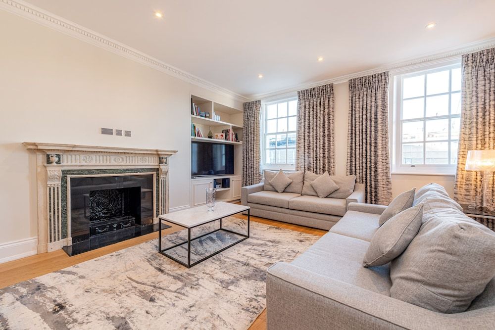 20 Hertford Street Deluxe Apartment, 2 Bedrooms 17