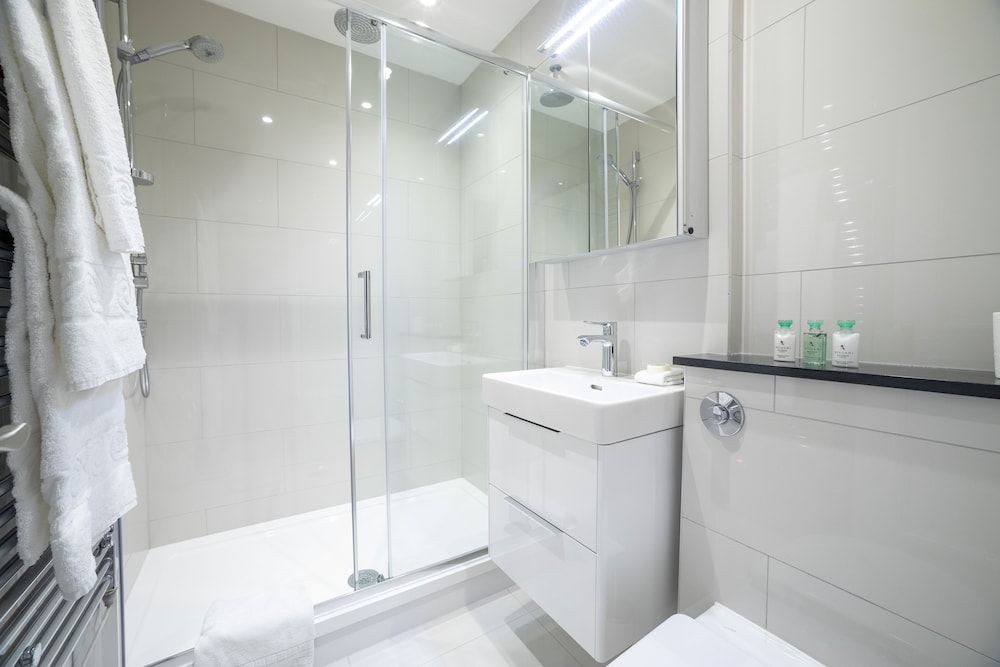 20 Hertford Street Deluxe Apartment, 2 Bedrooms 32