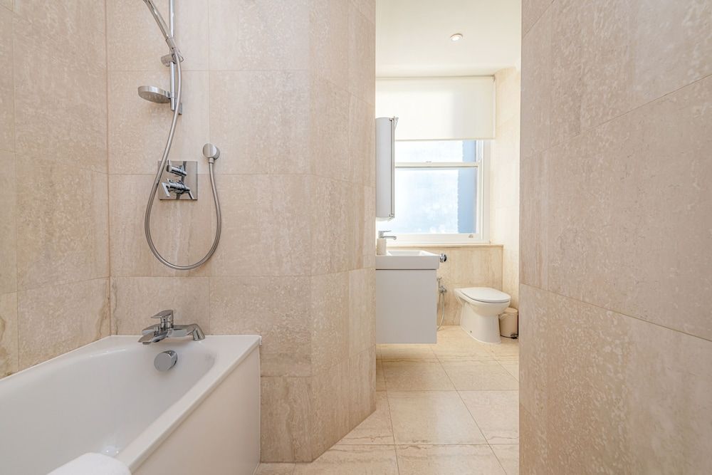 20 Hertford Street Deluxe Apartment, 2 Bedrooms 29