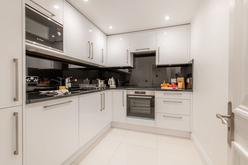 20 Hertford Street Deluxe Apartment, 2 Bedrooms 14