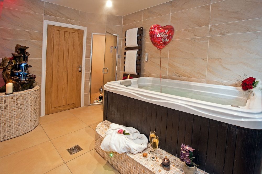 Windermere Boutique Hotel Suite (Rosa Room) 10
