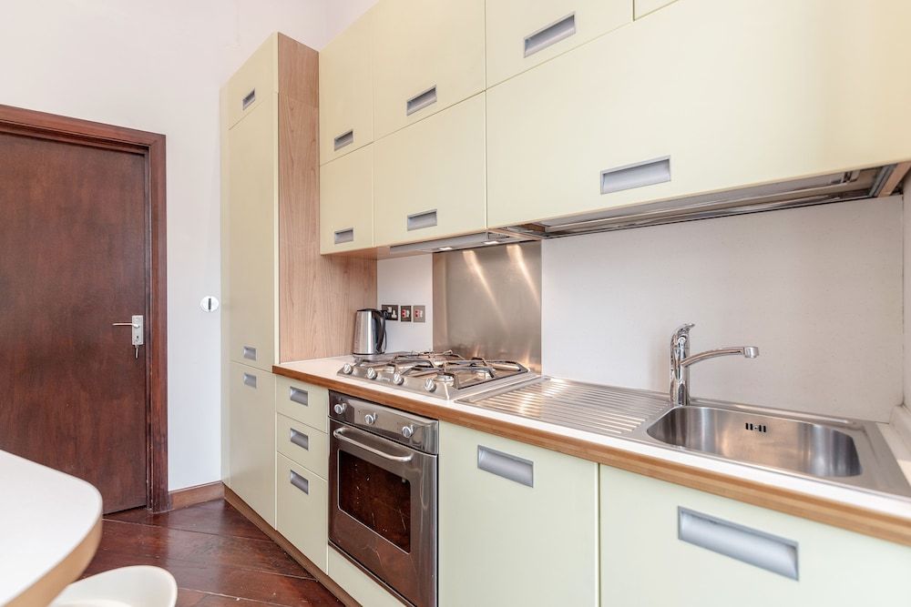 undefined South Ken Apartment by BaseToGo 9