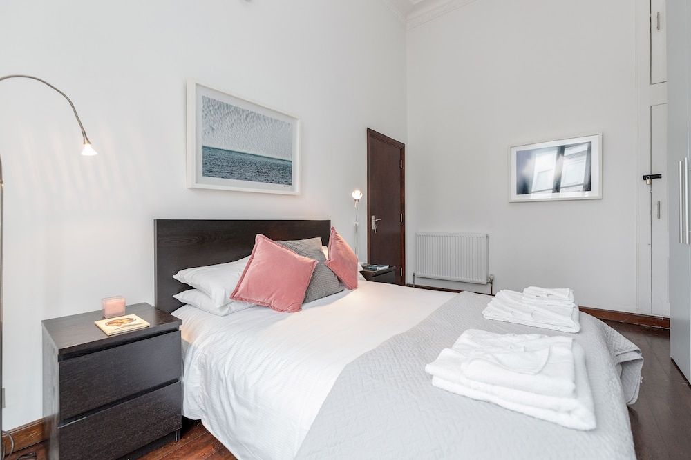 undefined South Ken Apartment by BaseToGo 5