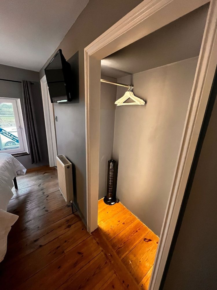 Old Manor House B&B Double Room, Ensuite (Graphite/ Amber) 28