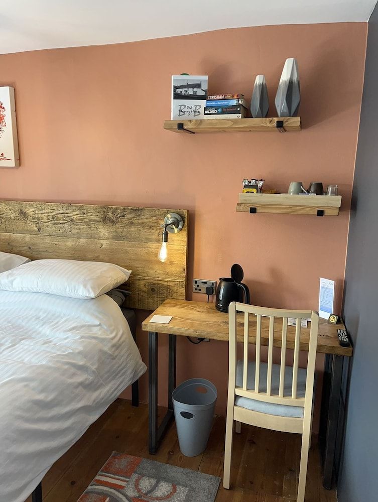 Old Manor House B&B Double Room, Ensuite (Graphite/ Amber) 12