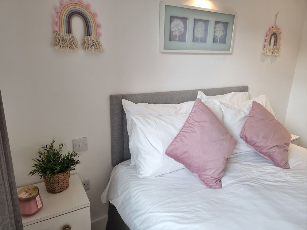 undefined Urban Stay Shard View Apartments 9