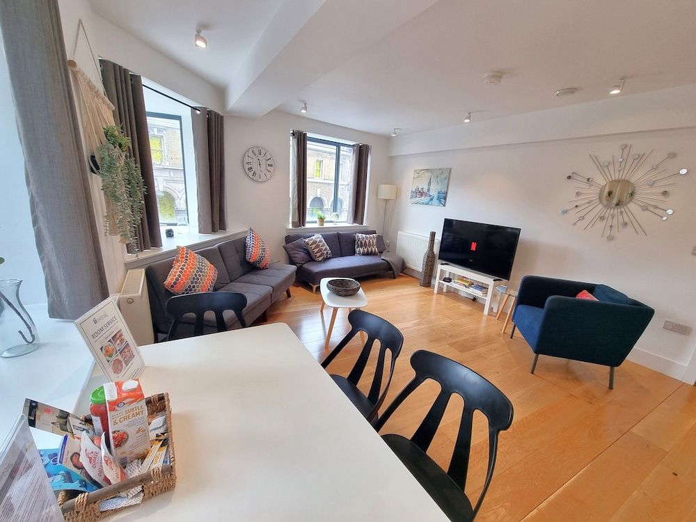 undefined Urban Stay Shard View Apartments 2