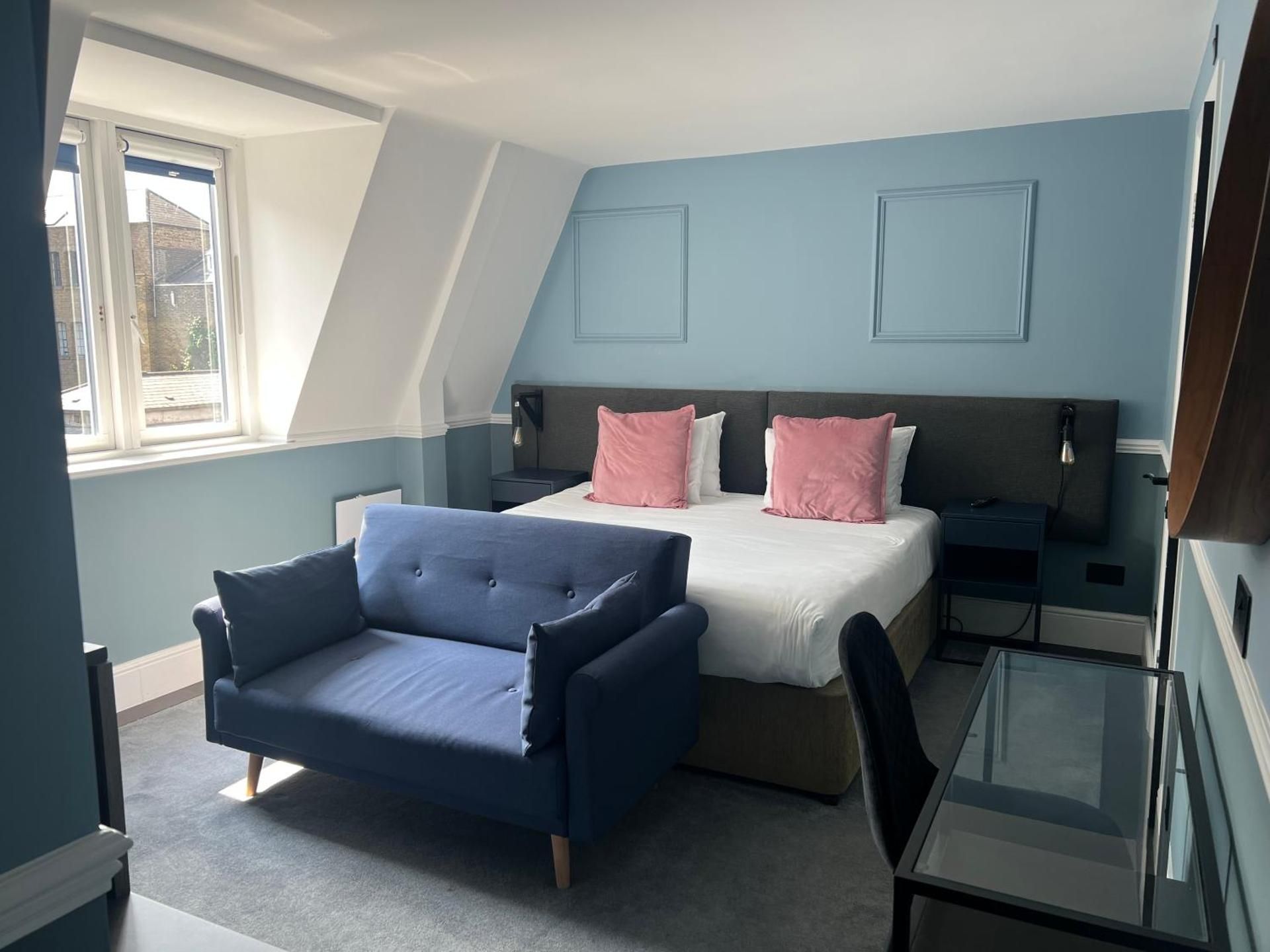 undefined The Borough 8