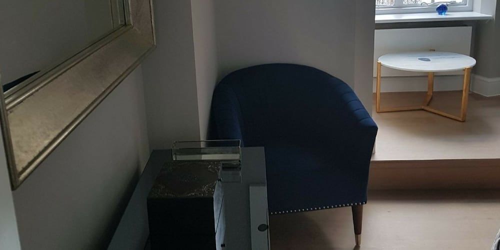 undefined Kensington Apartments by KeyCollection 7