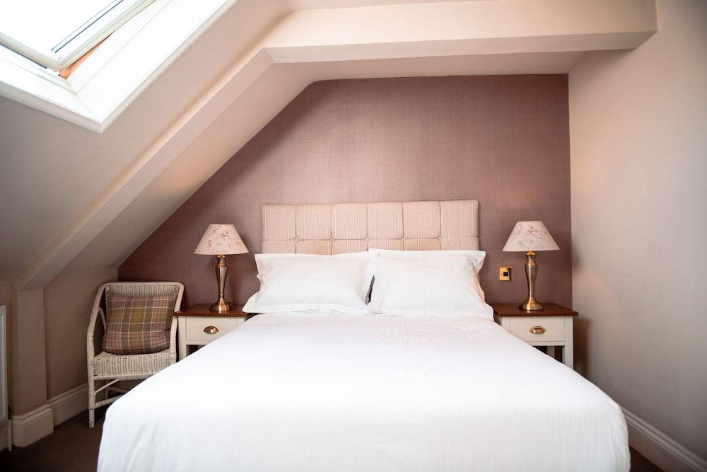 The Wellington Heifer Classic Double Room, Ensuite 5