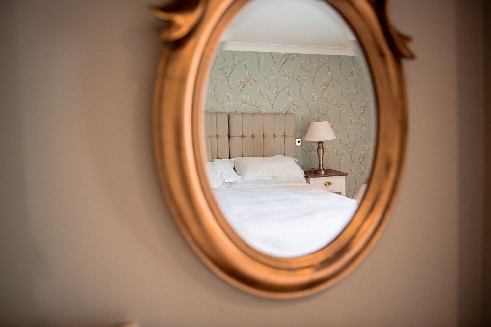 The Wellington Heifer Deluxe Double or Twin Room, Ensuite 4