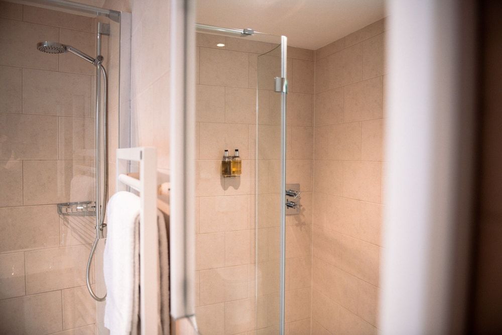 The Wellington Heifer Classic Double Room, Ensuite 10